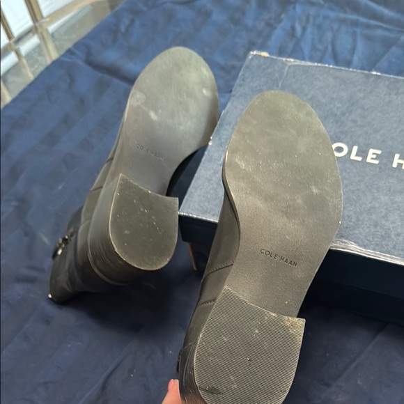 Black Leather Ankle Boots worn once - Picture 3 of 3